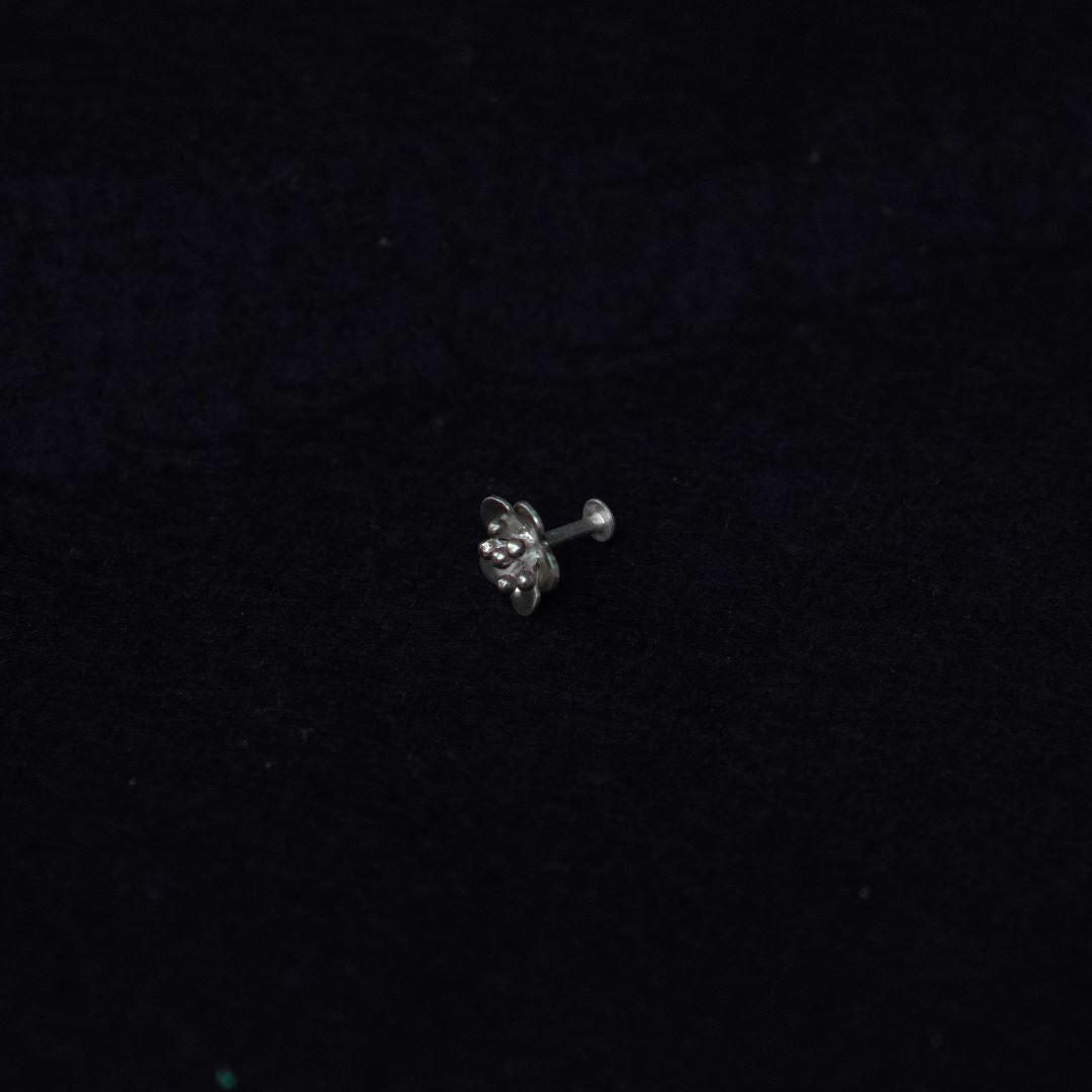 Buttercup Flower Nosepin - Screw - Quirksmith