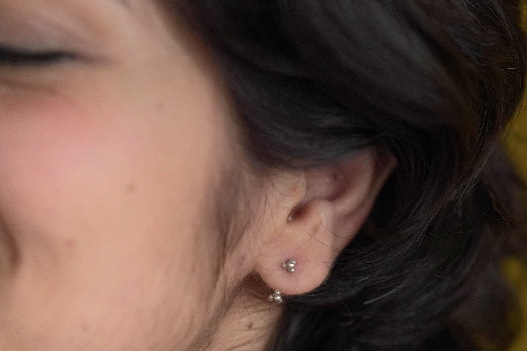 Droplet Hug Earrings - Quirksmith