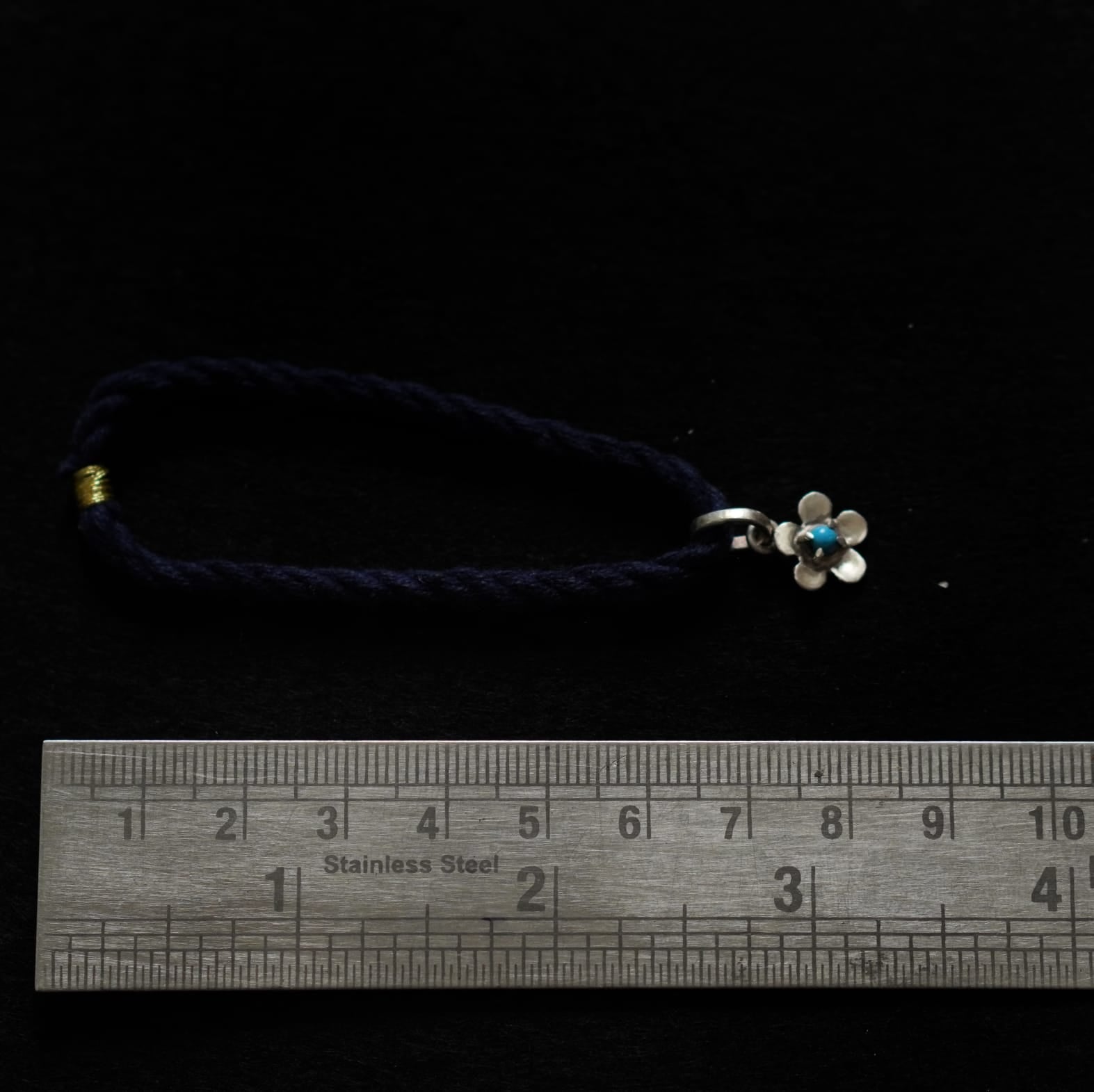 Floral Pendant Lumba - Quirksmith