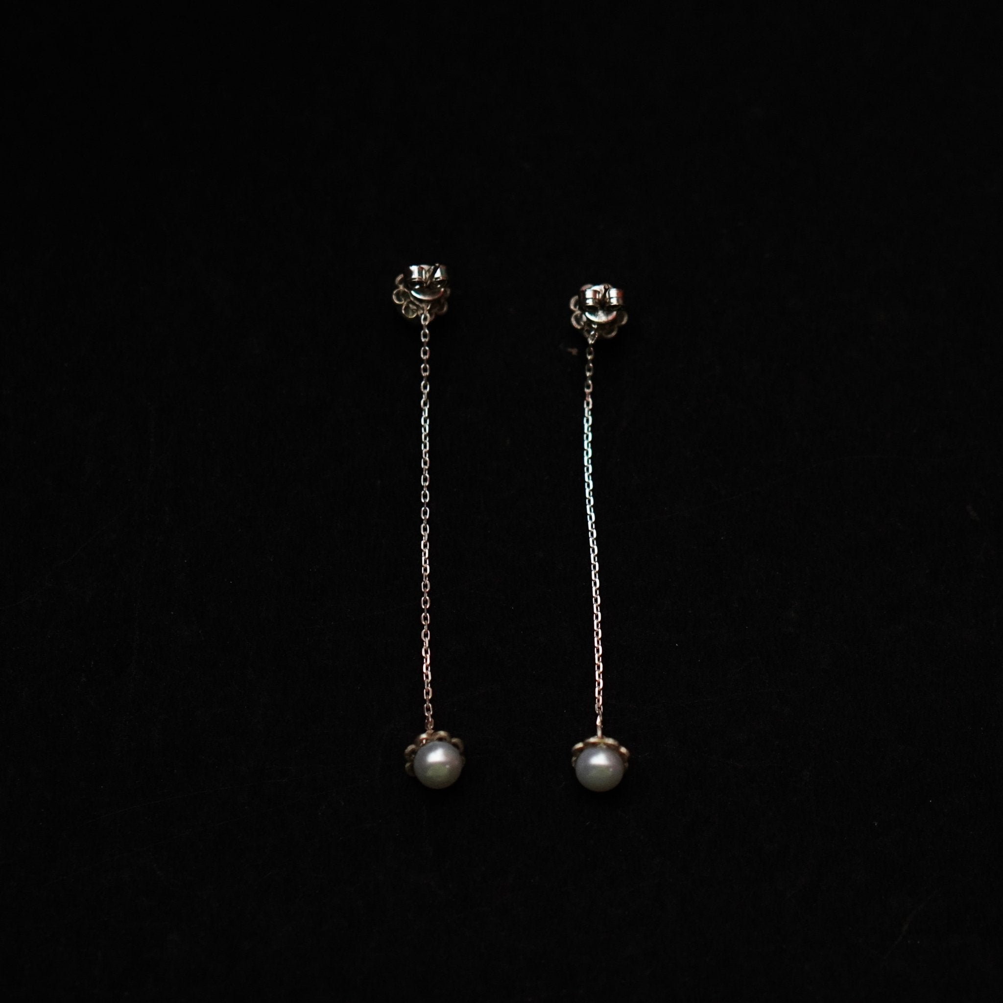 Simply Pearl Danglers - Quirksmith