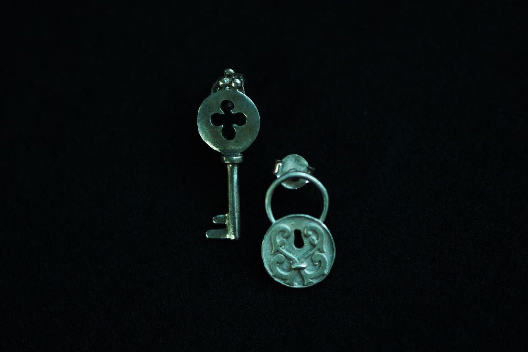 Taala Chaabi Studs - Set of Taala and Chaabi - Quirksmith