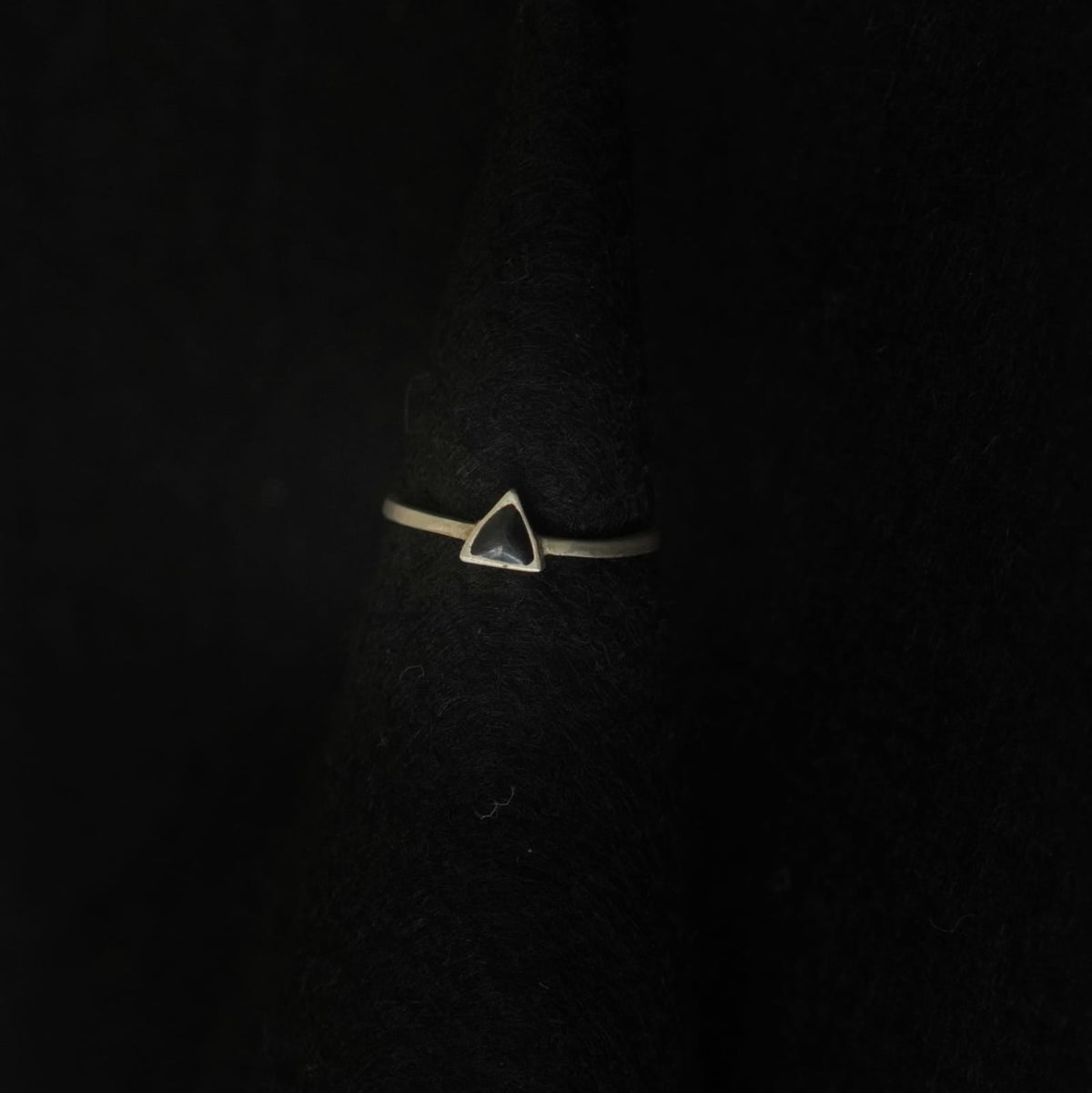 Trajva Black Trikone Ring-S/M - Quirksmith