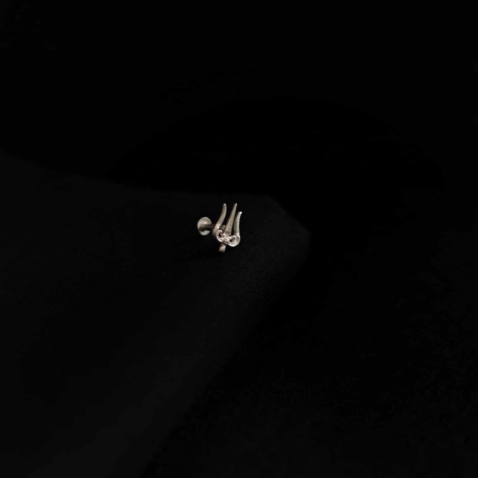 Trishul Intricate Nosepin-Wire - Quirksmith
