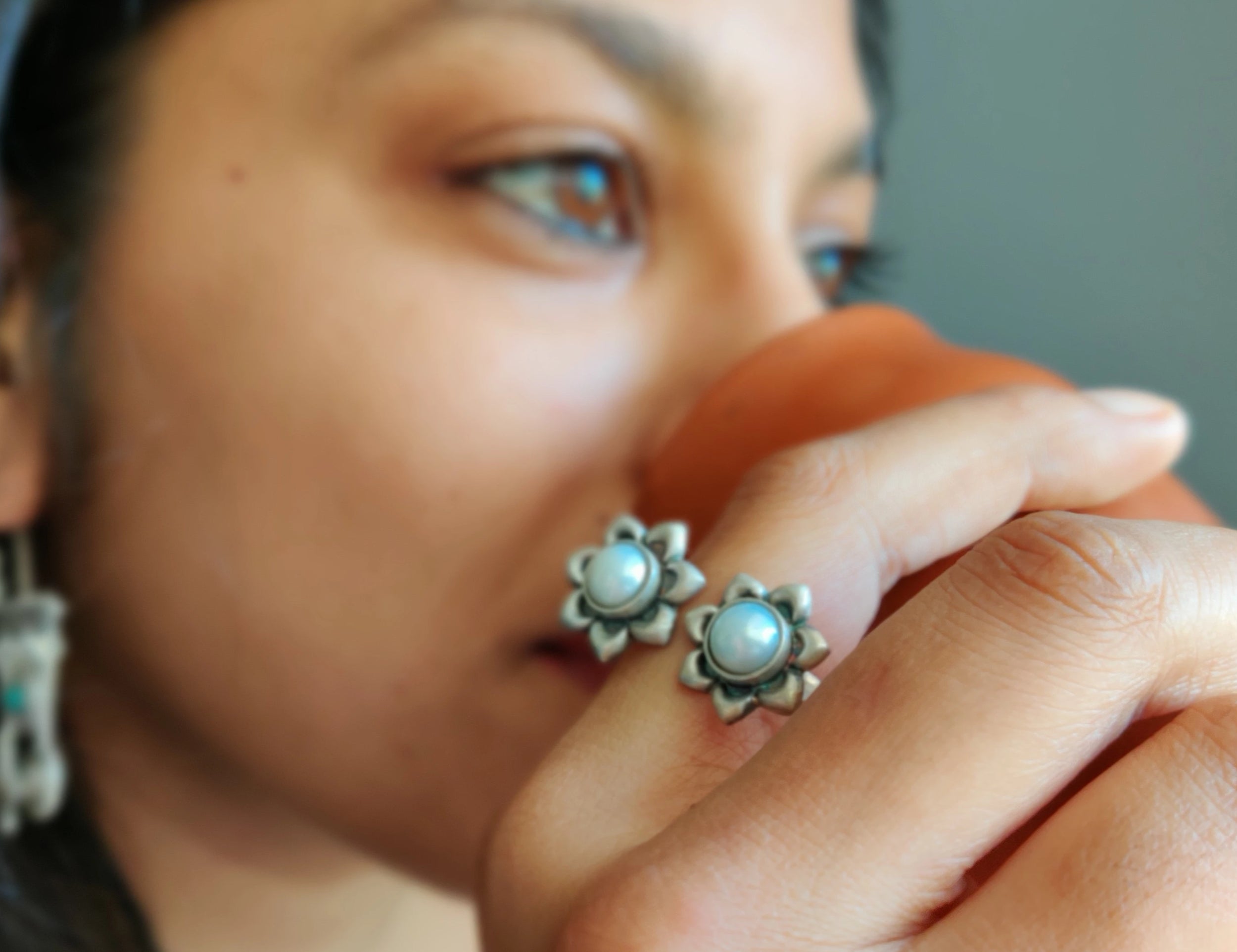 Pearl Twinhead Ring - Quirksmith