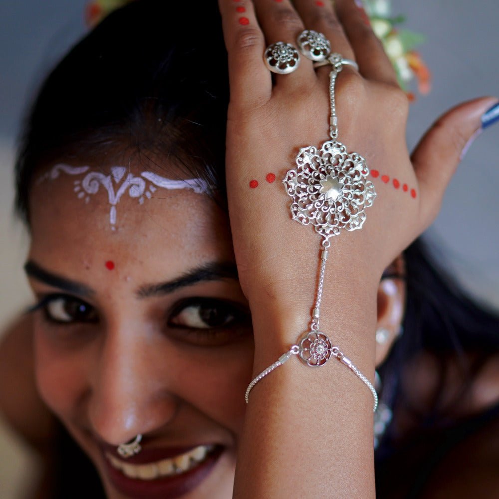 Alpona Bracelet (Haat Phool) - Quirksmith