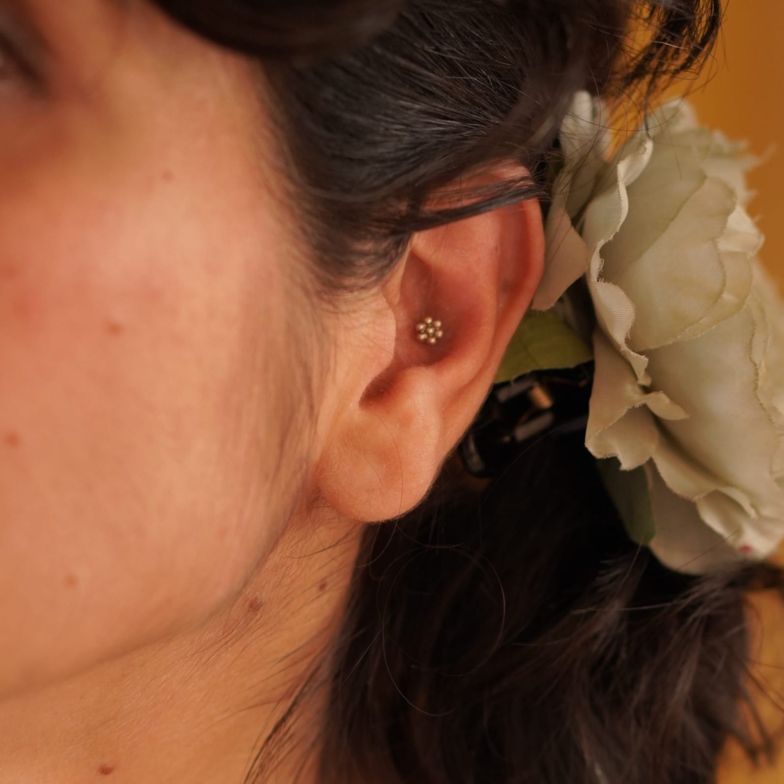 Bloom Dot Nosepin Stud-Wire - Quirksmith