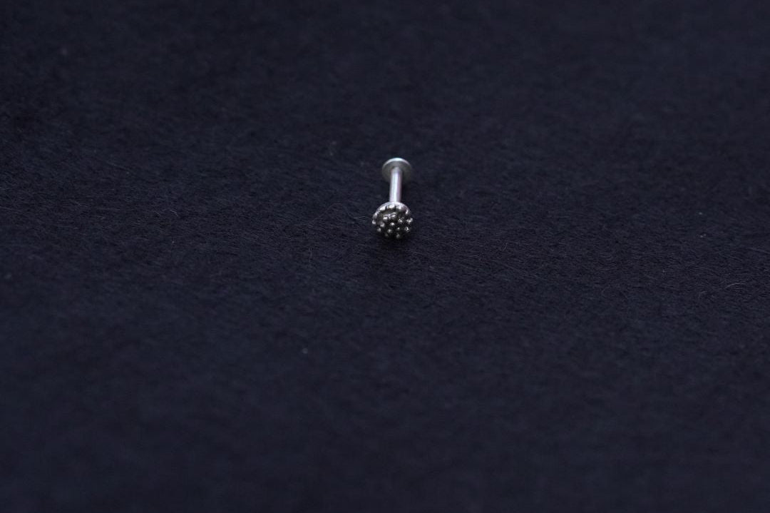Bunch Floral Nosepin - Screw - Quirksmith