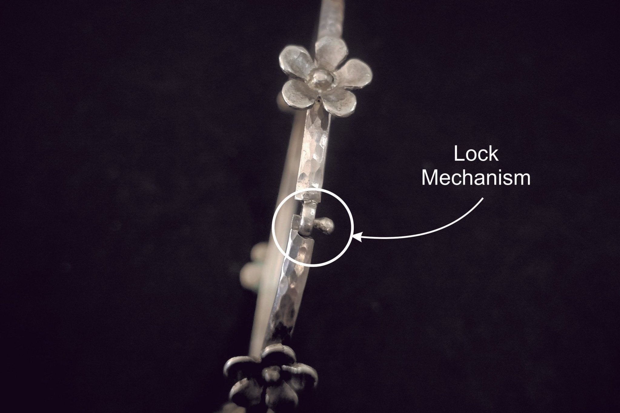 Buttercup Flower Bangle - Single - Quirksmith