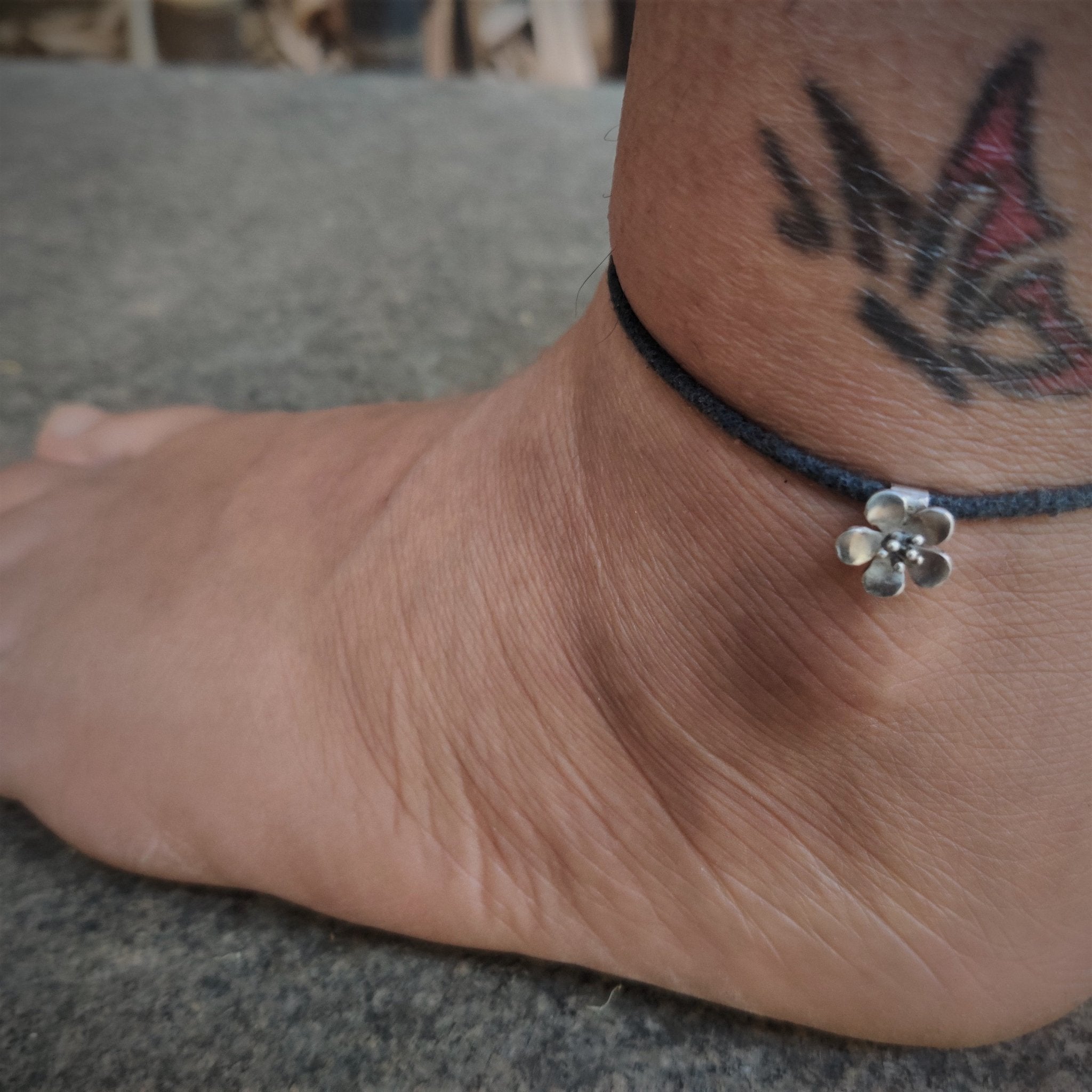 Quirksmith anklet hotsell