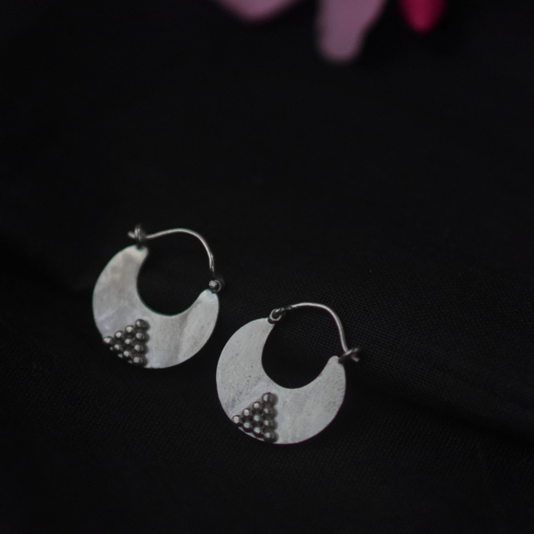 Chand Tiny Baali - Quirksmith