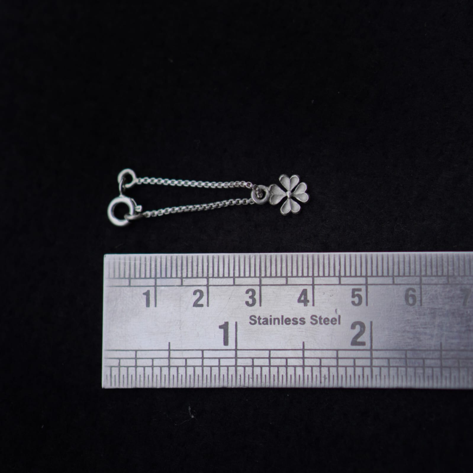 Clover Watch Charm Lumba - Quirksmith
