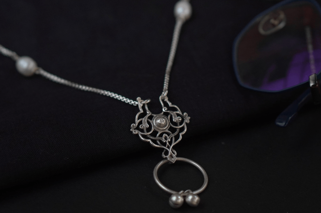 Dhwer Loop Chashma Chain/Necklace - Quirksmith