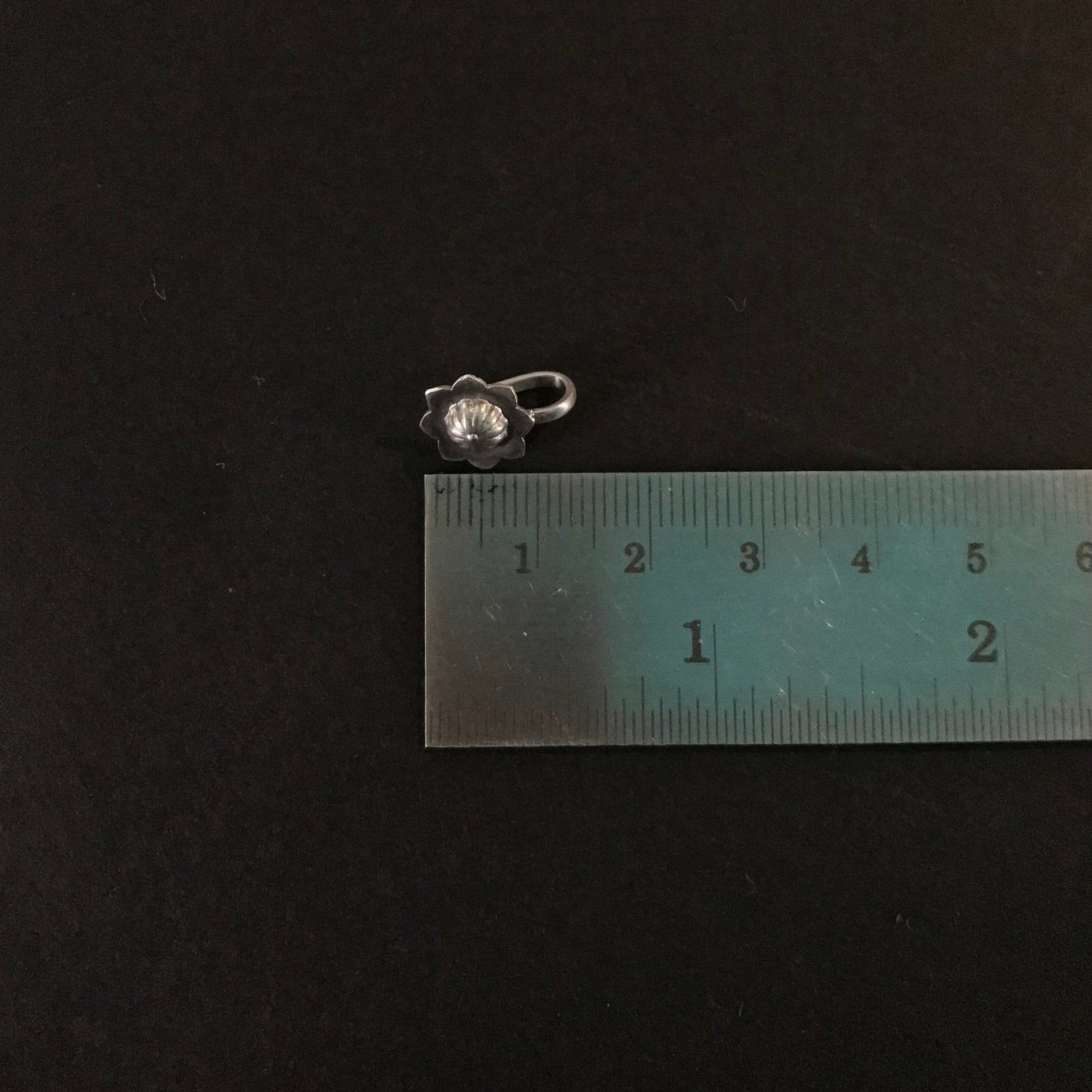 Dilkash Nosepin - Clipon - Quirksmith