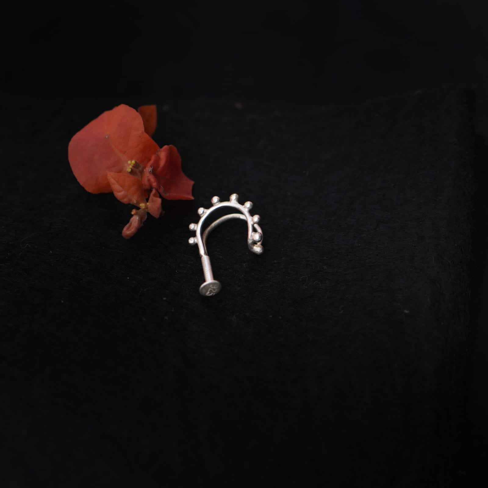 Double Hoop Nosepin Stud - Screw - Quirksmith