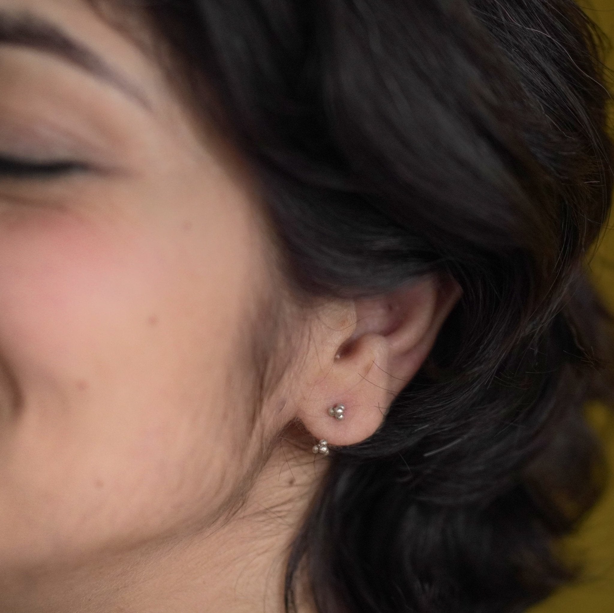Droplet Hug Earrings
