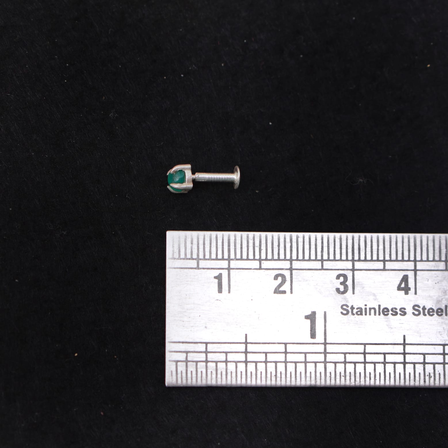Green dot Nosepin Stud - Wire - Quirksmith