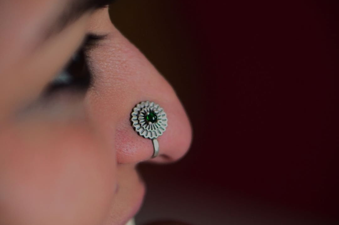 Gul Nosepin - Wire - Quirksmith