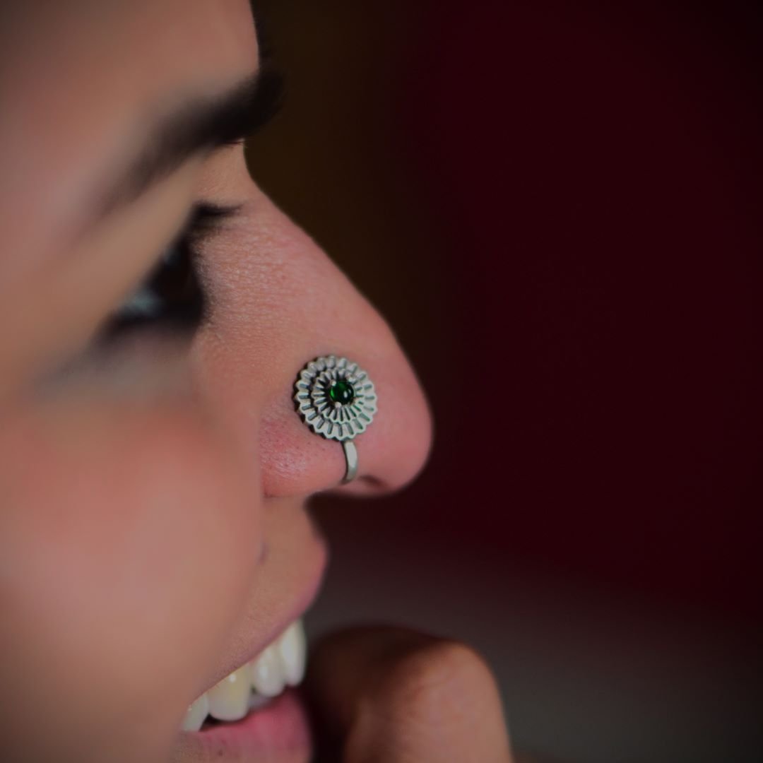 Gul Nosepin - Wire - Quirksmith