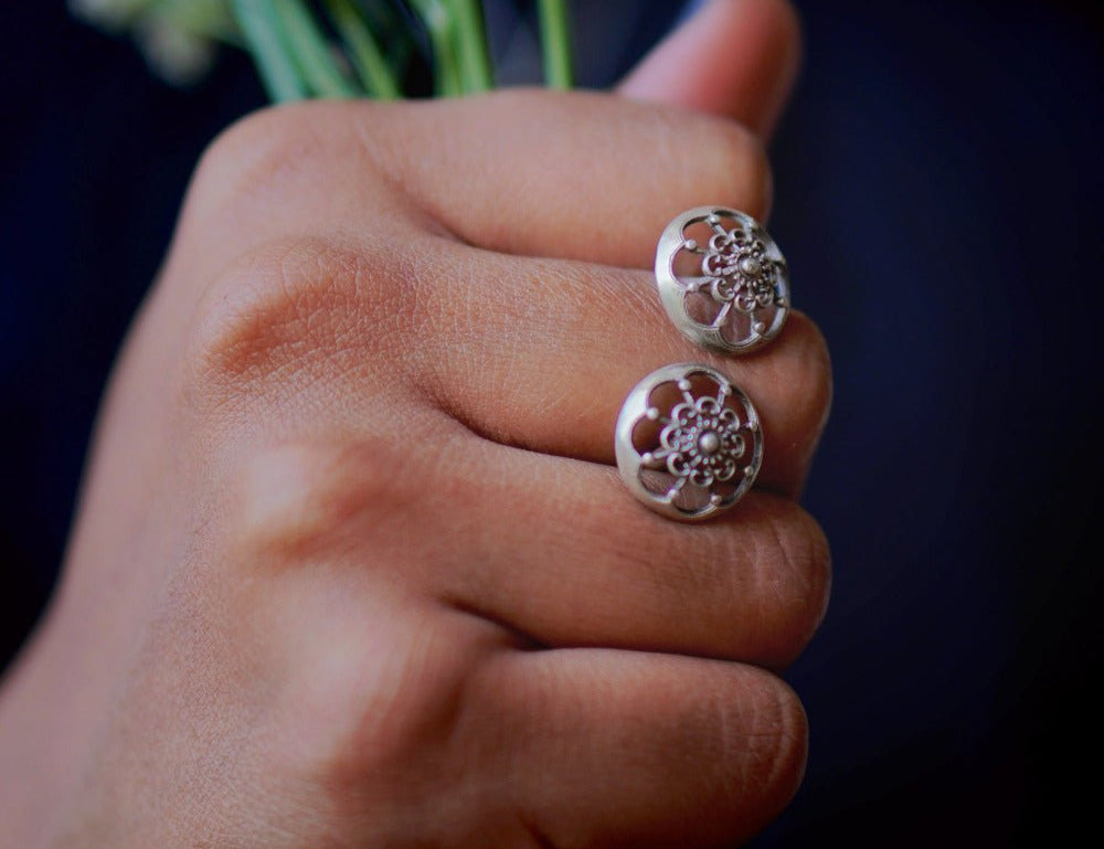 Jiniya Finger Ring - Quirksmith