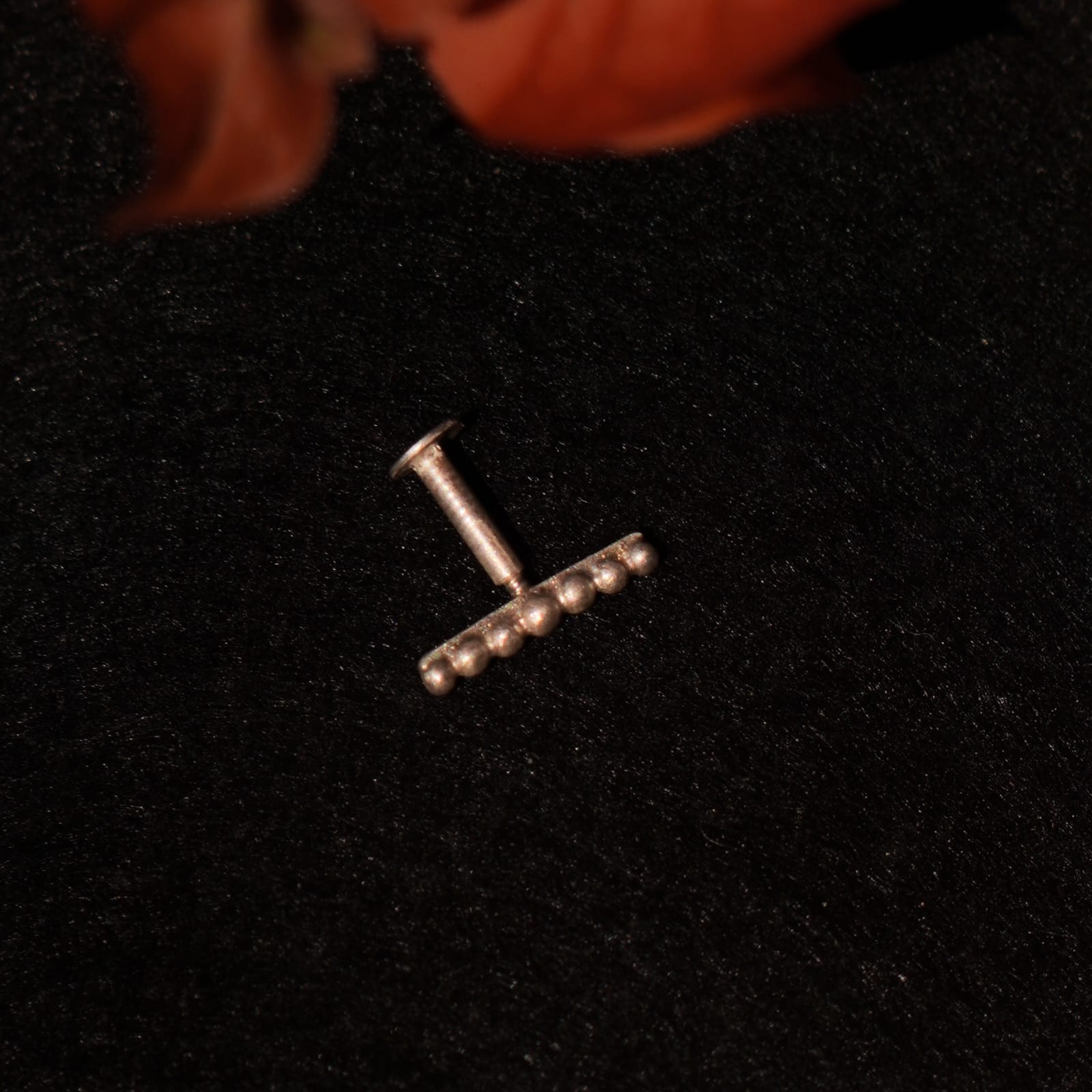 Linear Dot Nosepin Stud - Wire - Quirksmith