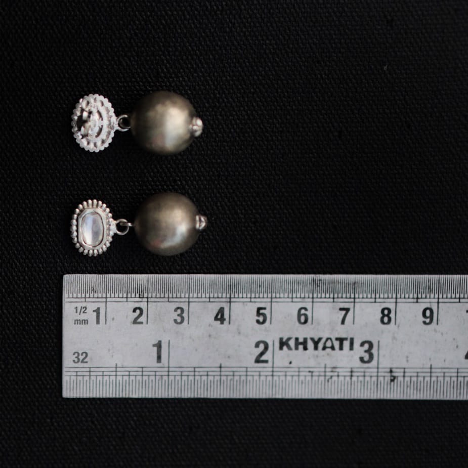 Mehtab Hammer Drop Earring - Quirksmith