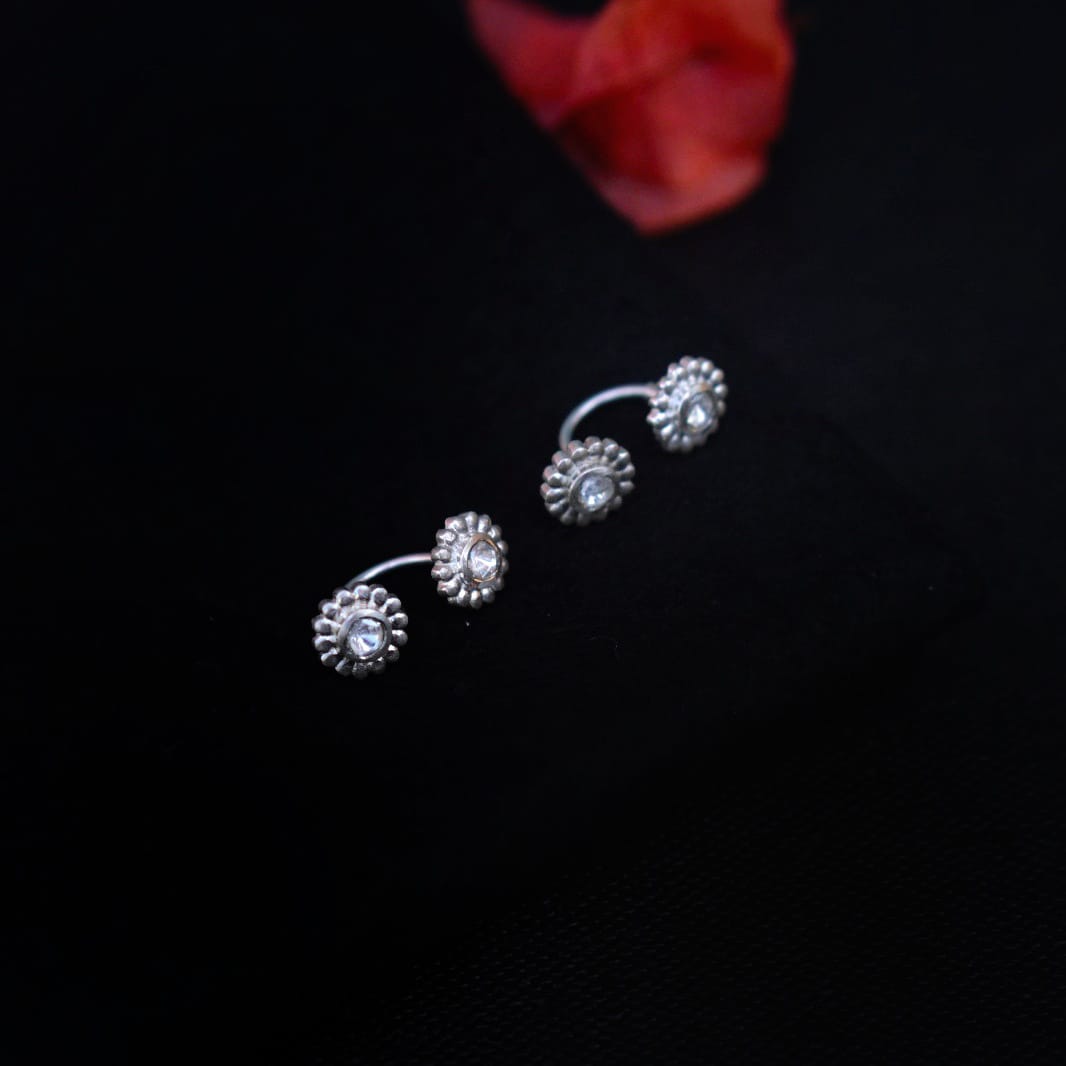 Mehtab Hug Earring - Quirksmith