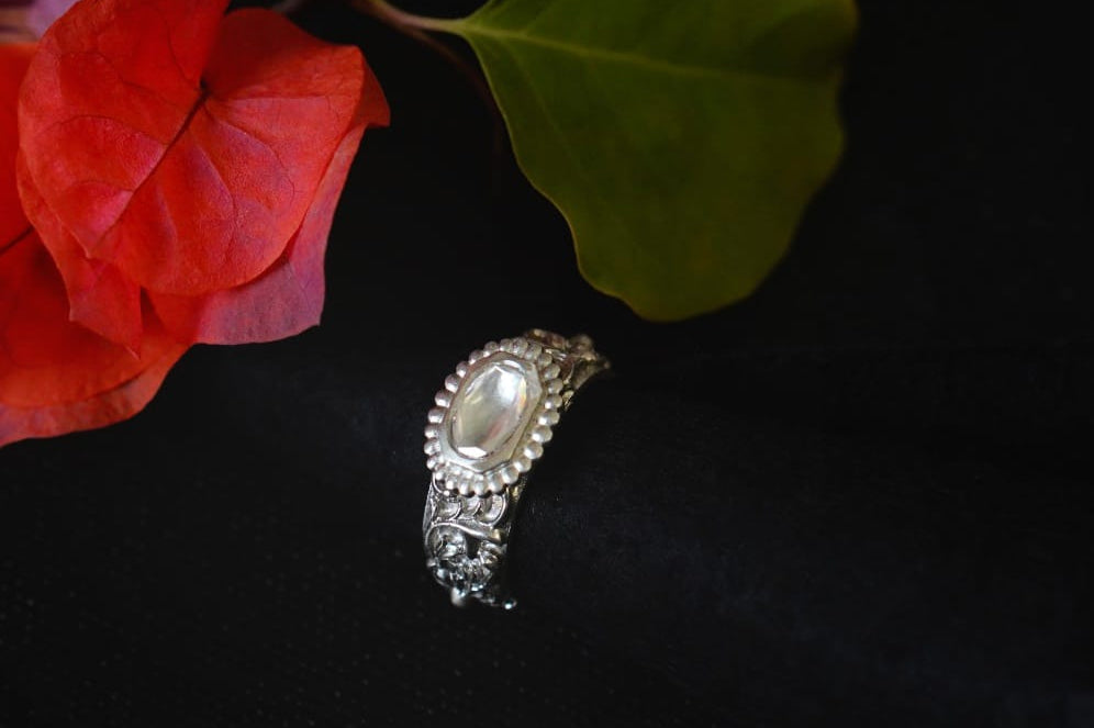 Mehtab Nakshi Ring - Small to Medium - Quirksmith