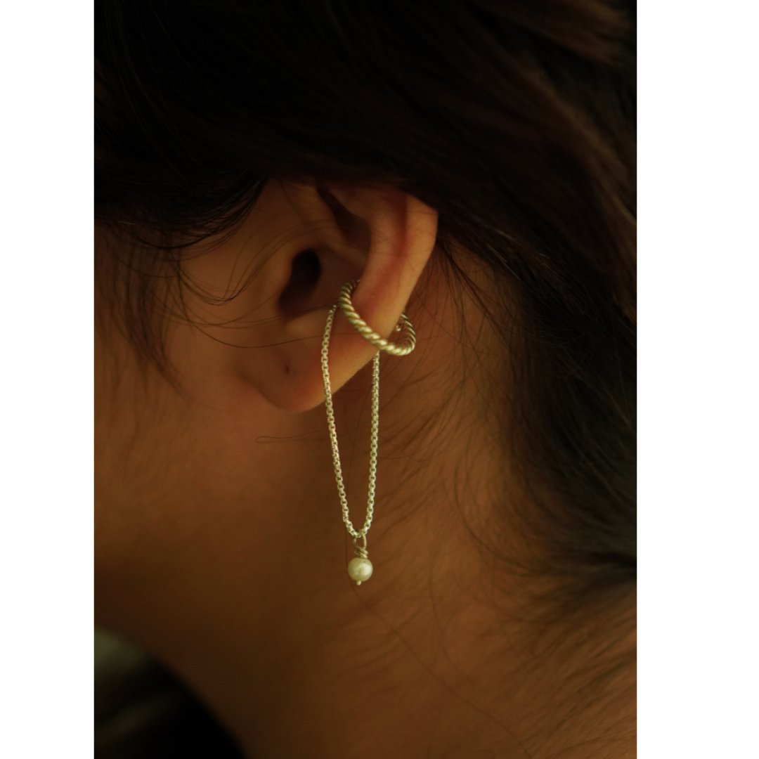 Minimalist Drop Earclip - Quirksmith