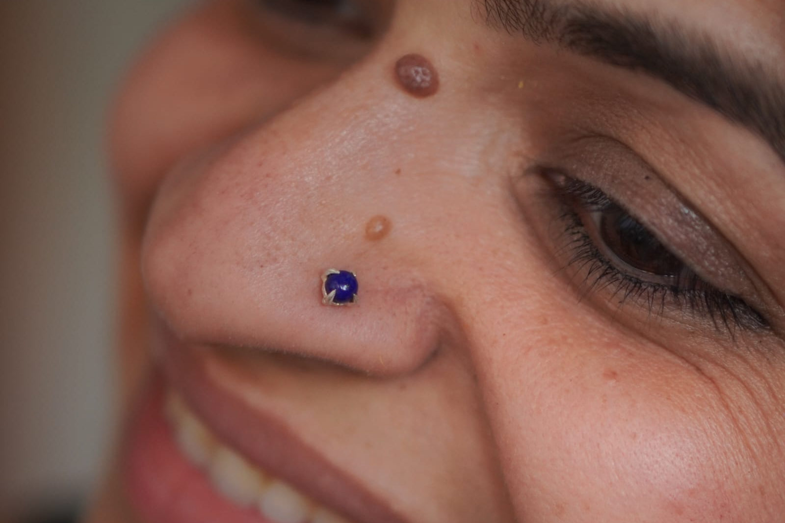 Nila Dot Nosepin Stud - Wire - Quirksmith