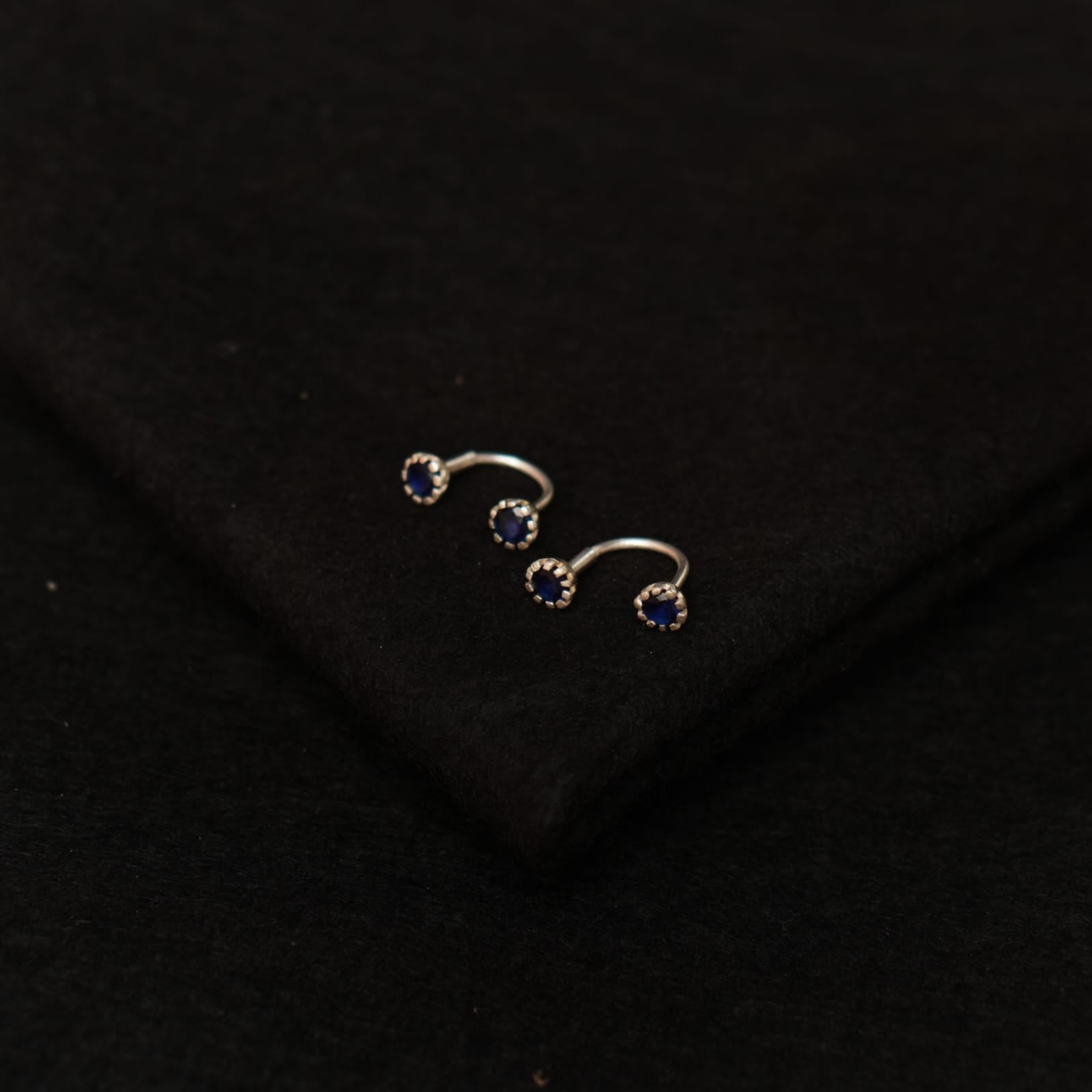 Nila Hug Earrings - Quirksmith