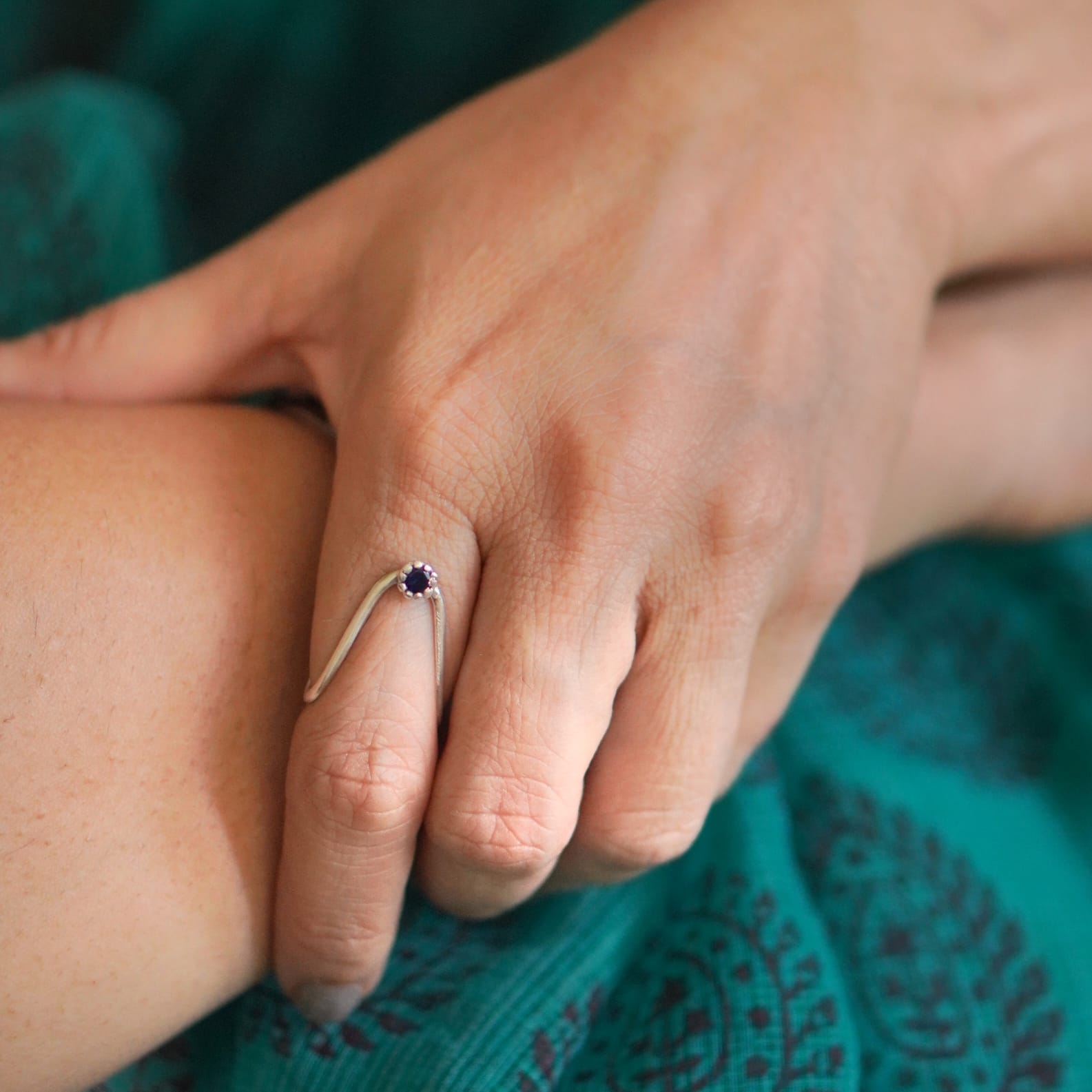 Nila Radiant Vanki Ring - Quirksmith