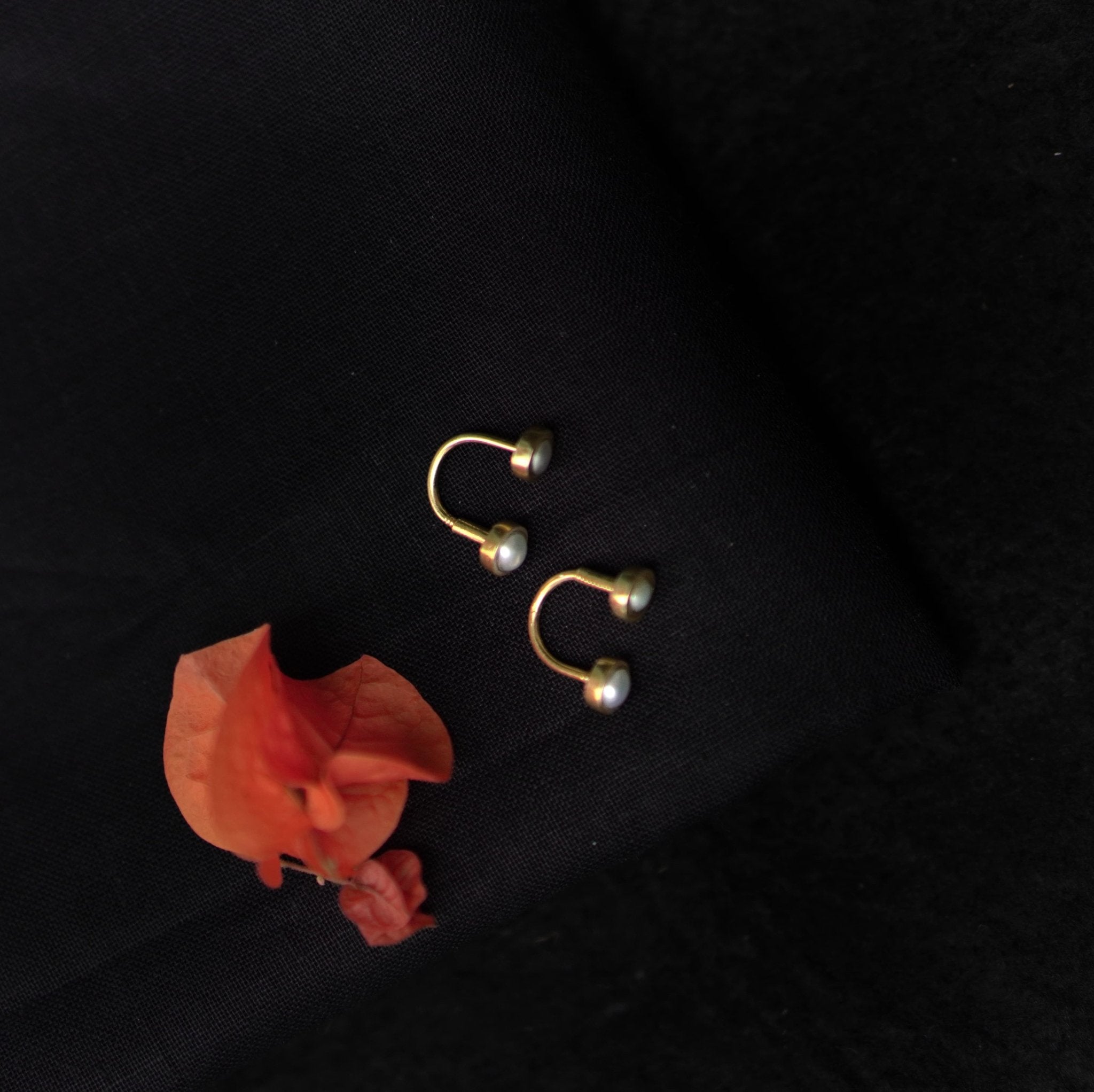 Pearl Hug Earrings (Gold Plated) - Quirksmith