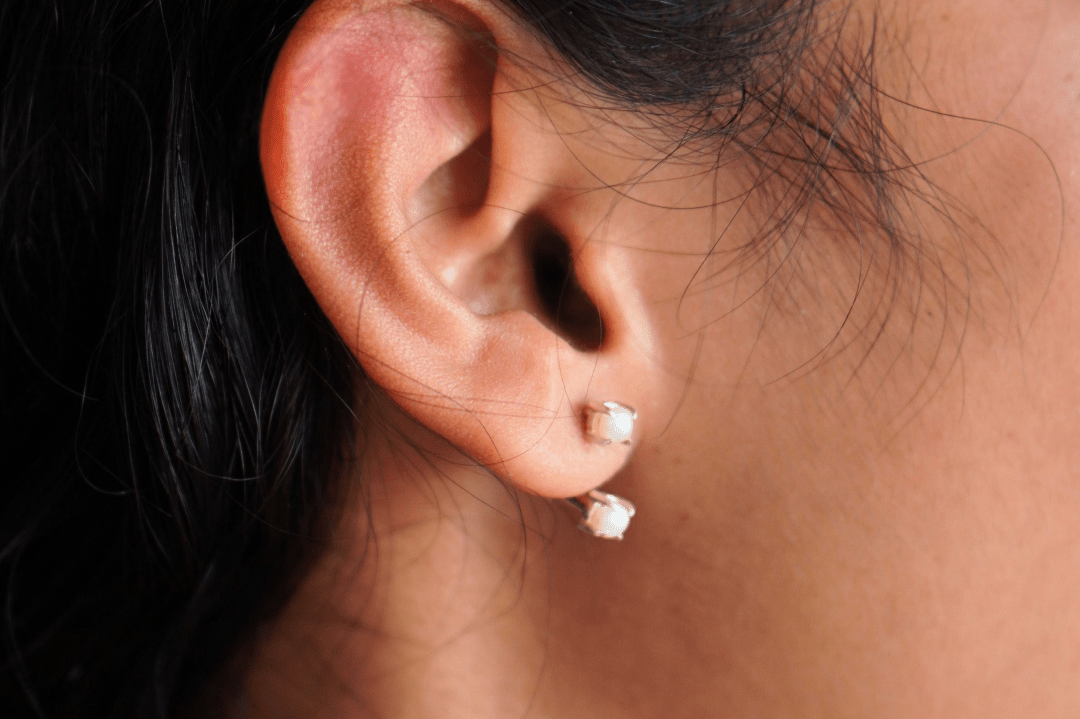 Pearl Hug Earrings - Quirksmith