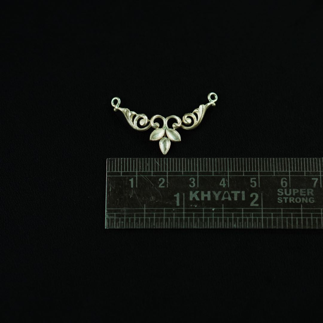 Regal Pendant - Without chain - Quirksmith