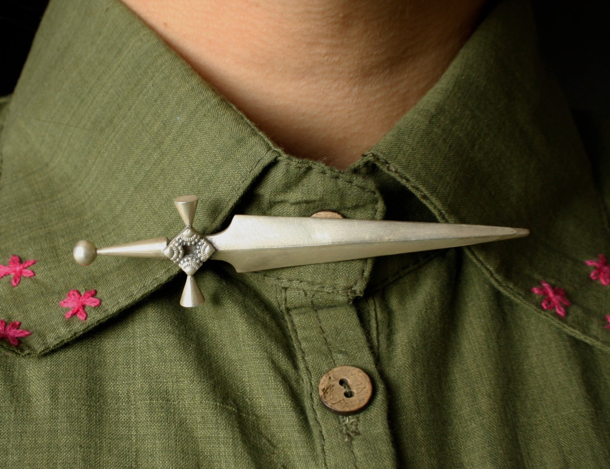 Sabre Brooch - Quirksmith