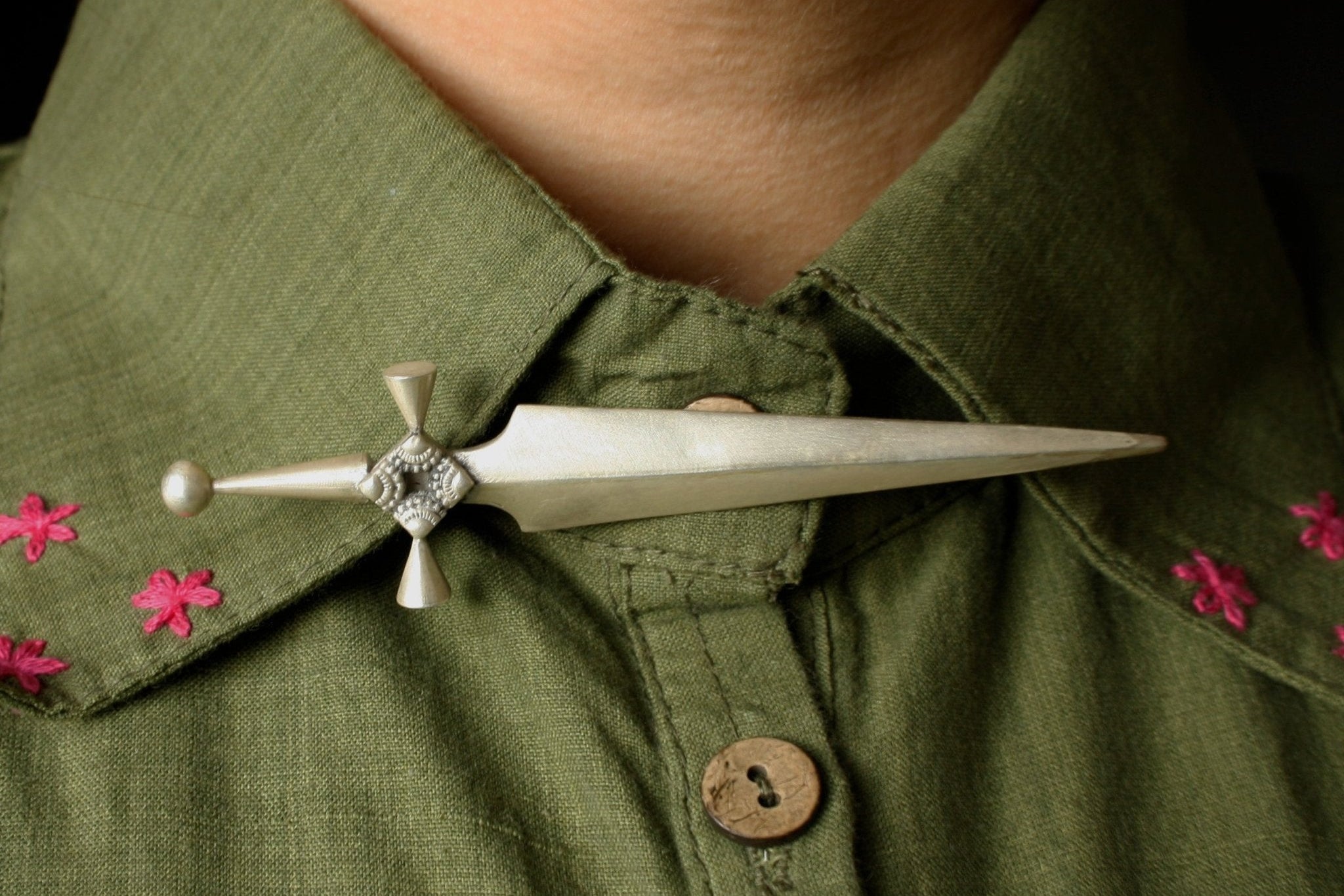 Sabre Brooch - Quirksmith