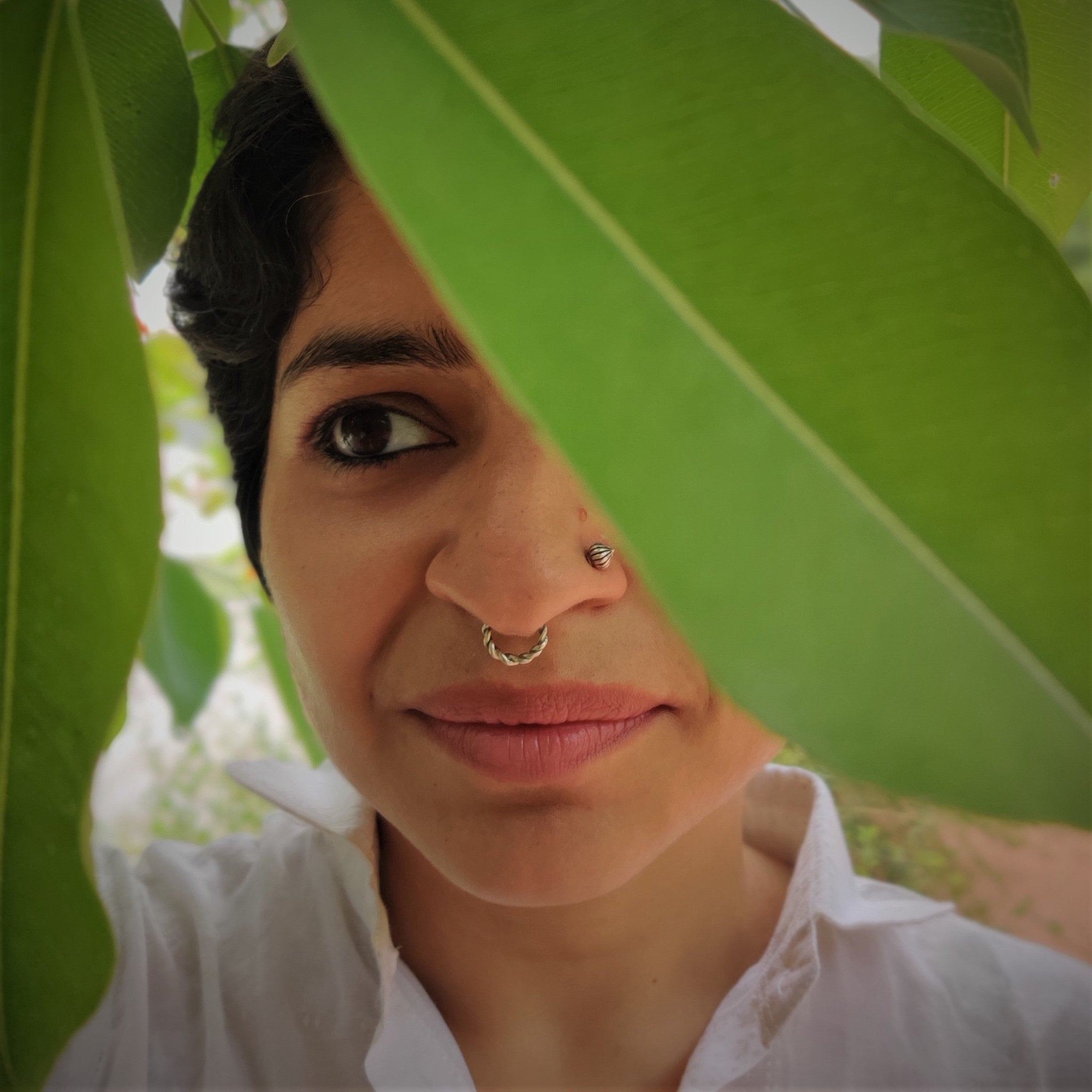 Tiny Twisted Nosering/Septum Ring