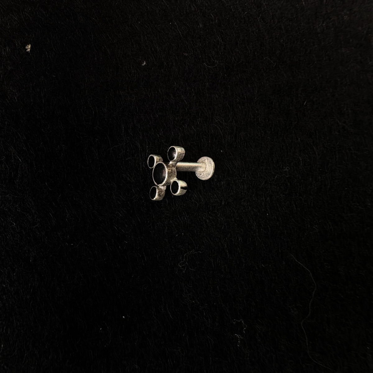 Trajva Bindu Nosepin Stud-Wire - Quirksmith