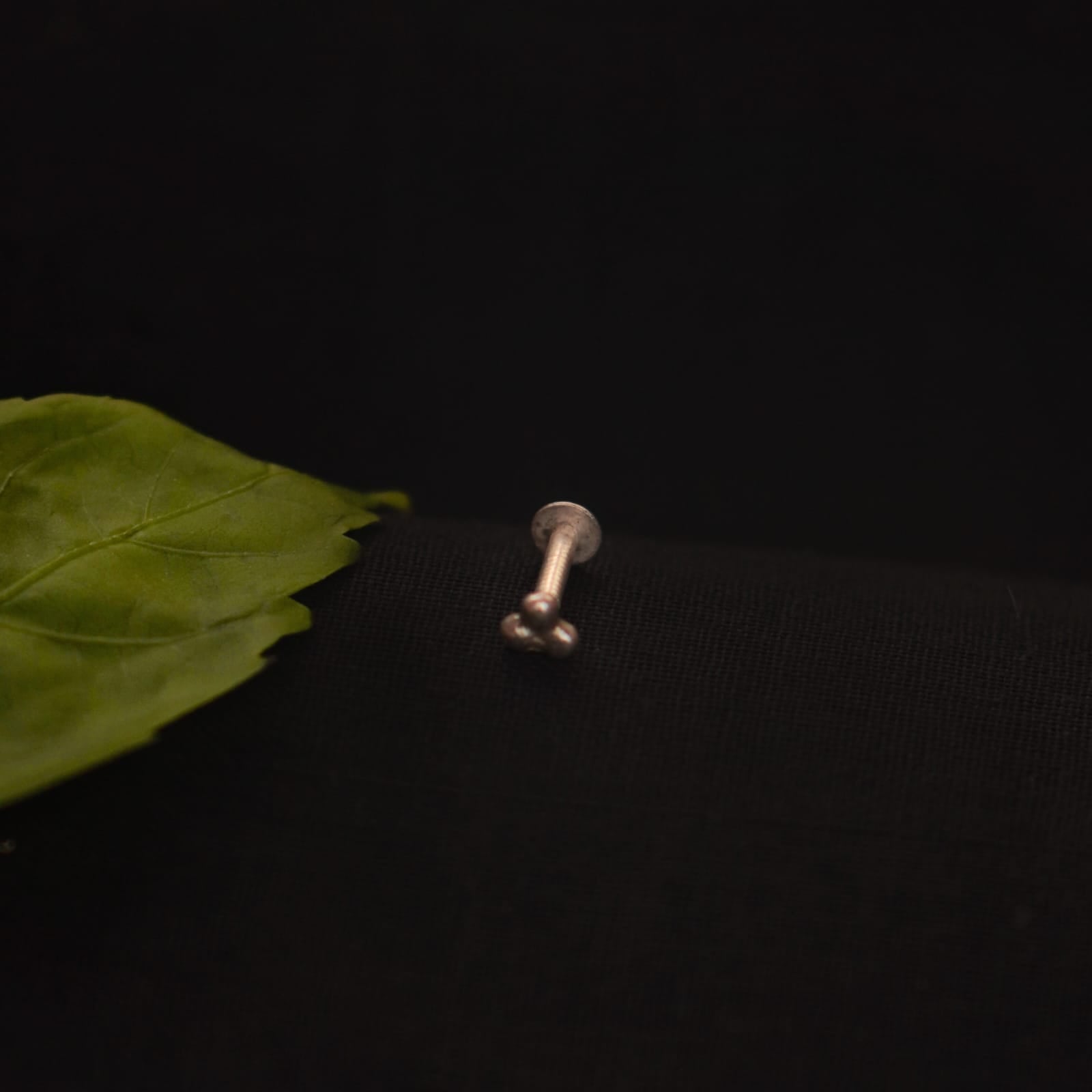 Tridot Nosepin Stud - Wire - Quirksmith