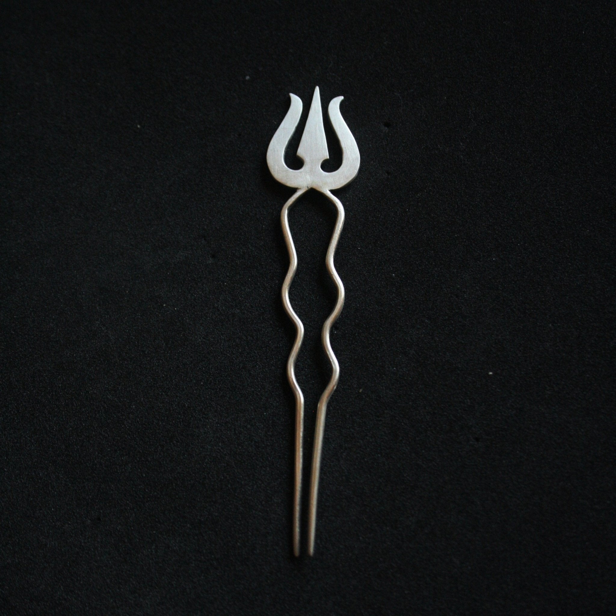 Trishul Juda Pin - Quirksmith