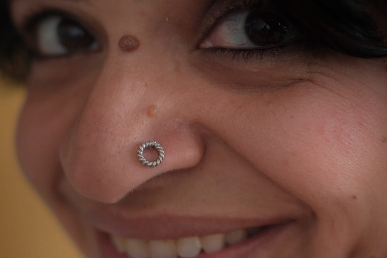 Twisted circle Nosepin Stud - Wire - Quirksmith