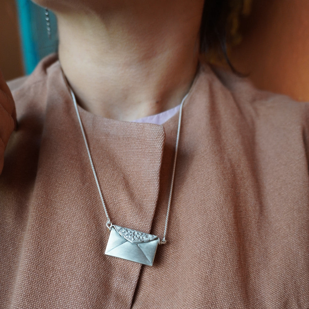 Personalised Silver Gifts India - Lifafa Necklace by Quirksmith