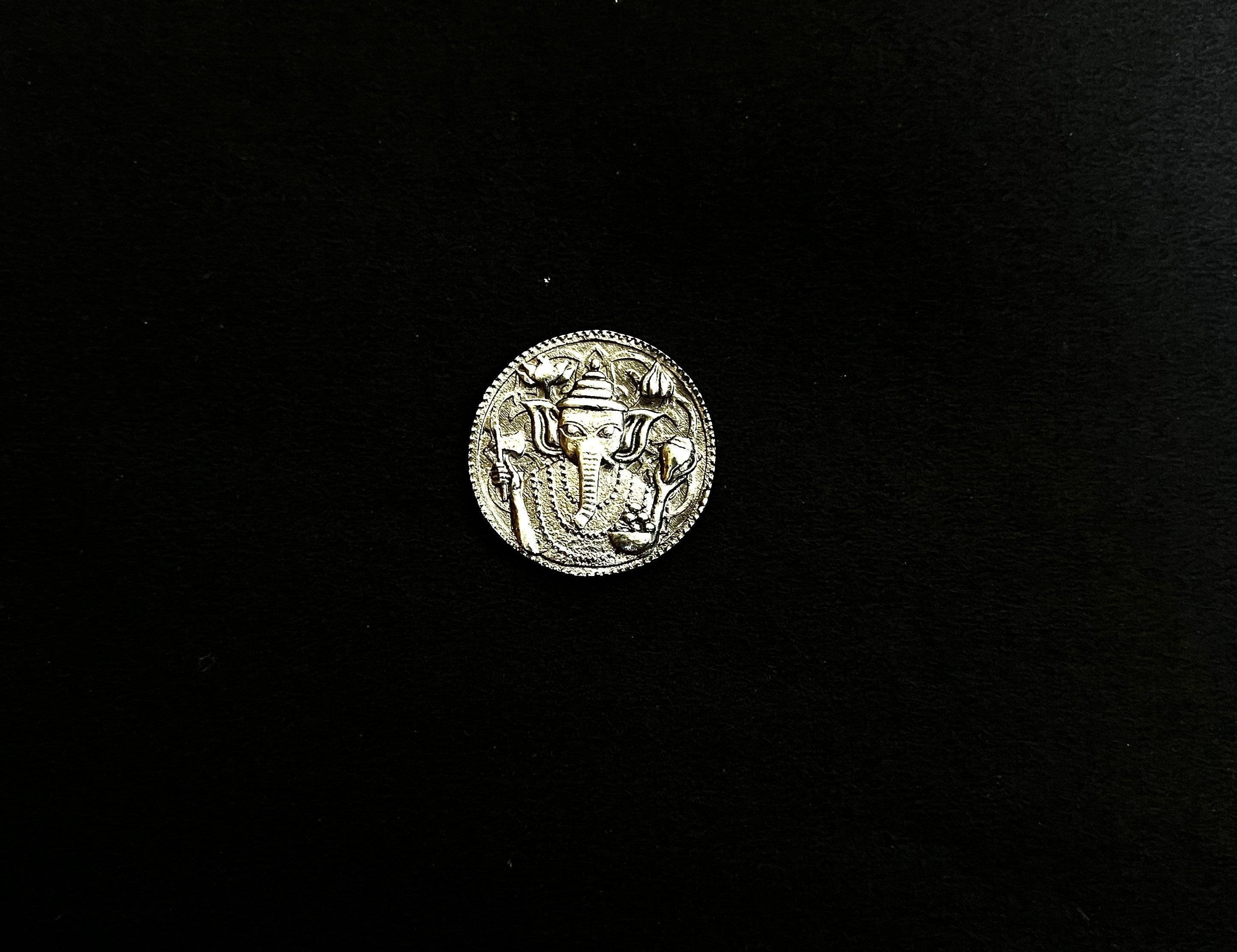 Buy Silver Pendants - Ganesh coin - Quirksmith