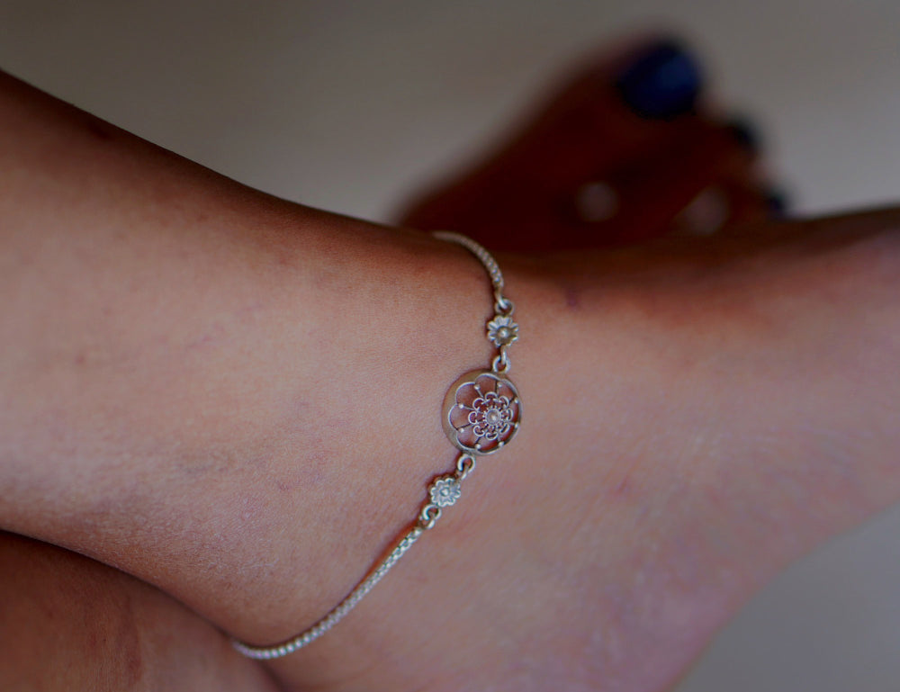 Silver filigree Anklets Designs online at Quirksmith