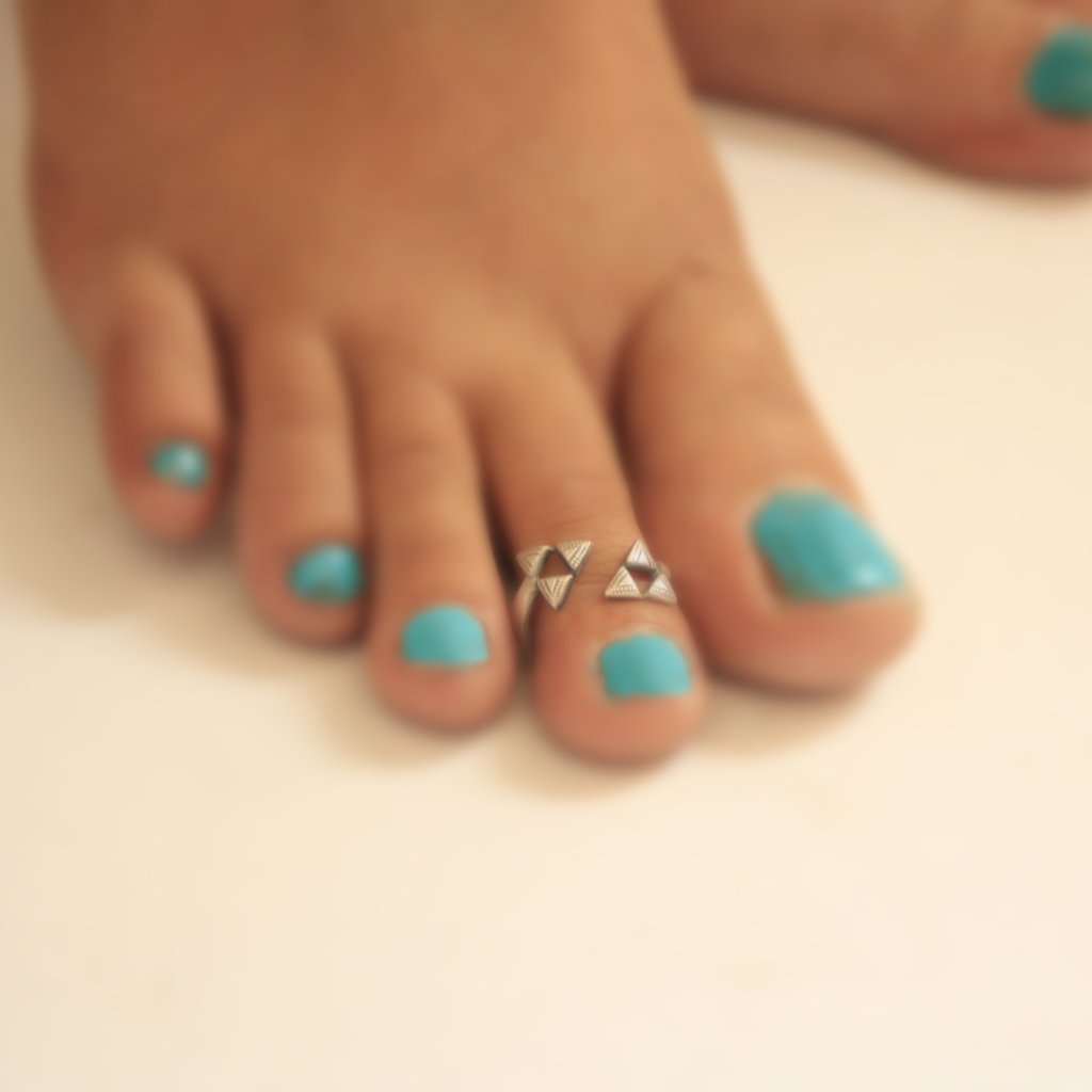 Buy online Quirky silver toe rings - Quirksmith