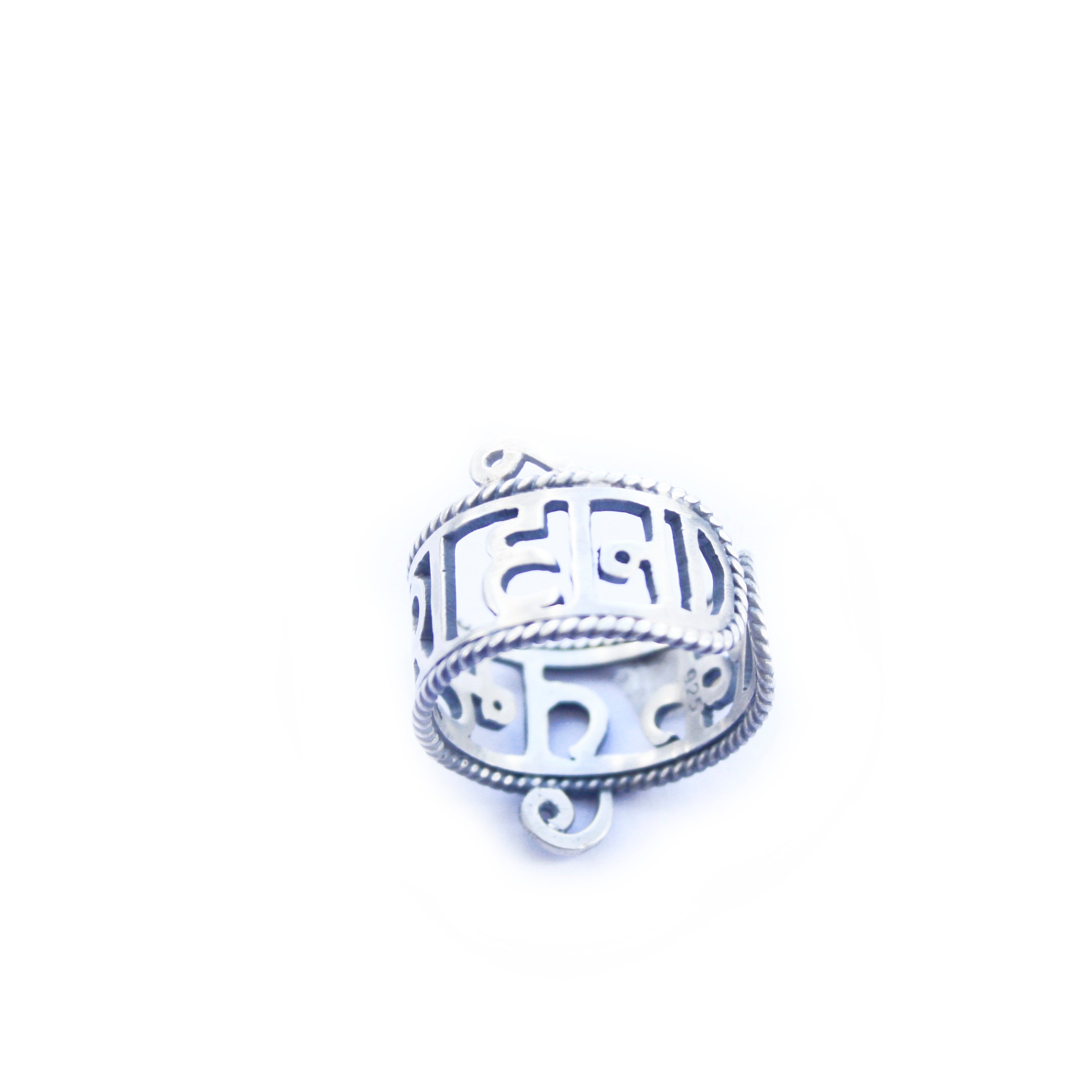 Shop from Latest Collection of Silver thumb Rings - Quirksmith