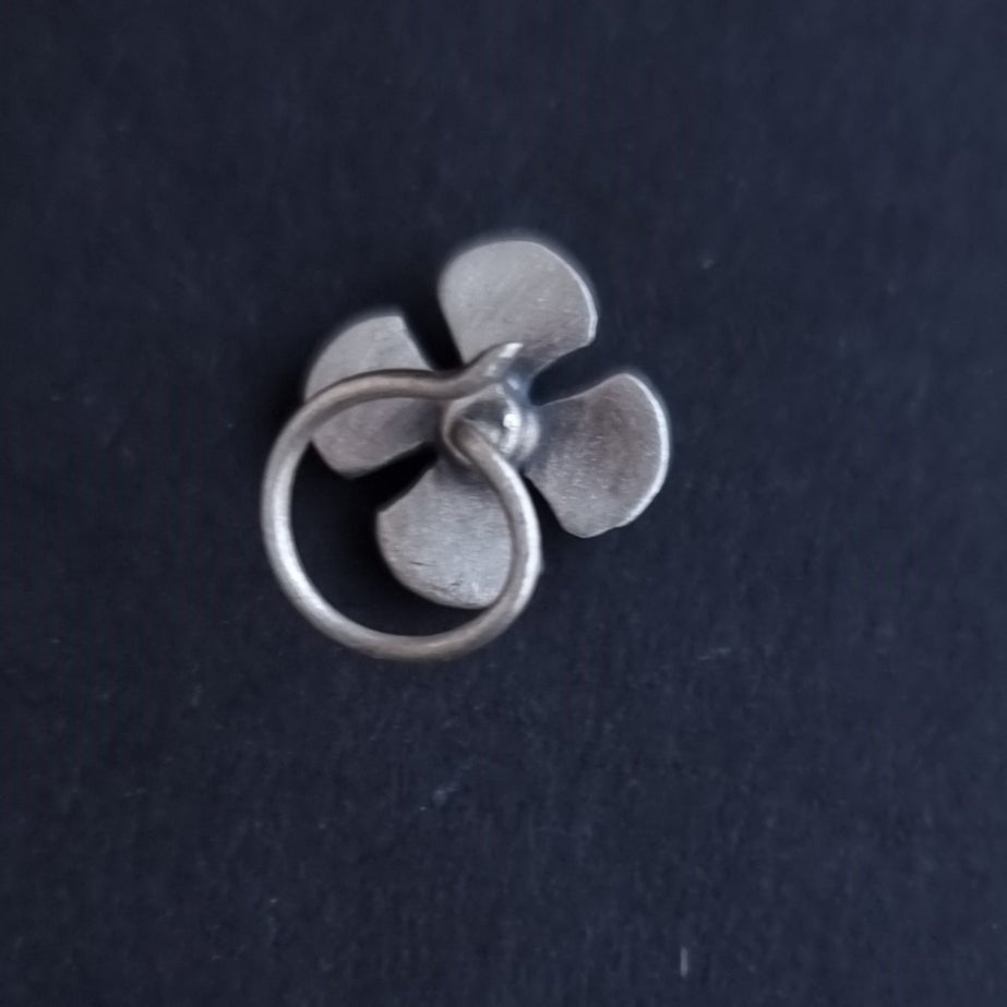 Textured Petals Nosepin - Wire - Quirksmith